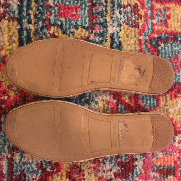 Espadrilles - Picture 4 of 5